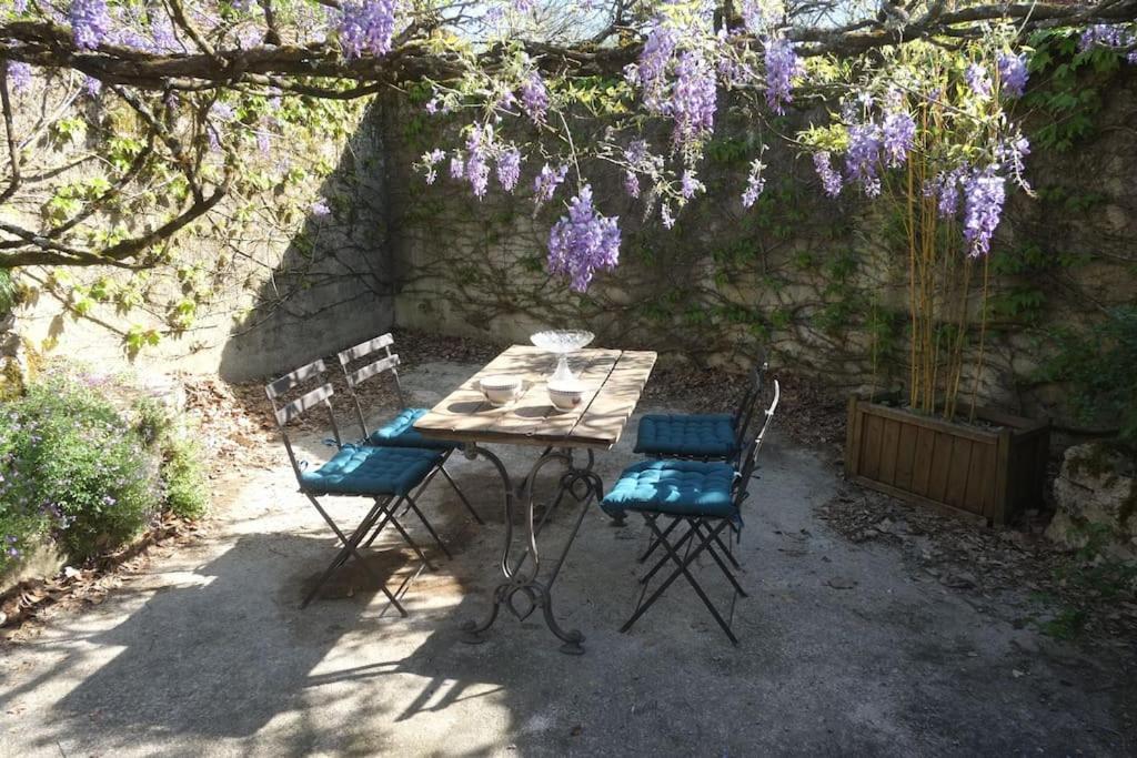 La Sagnarde, Maison En Pierre, 卢布雷萨克 外观 照片